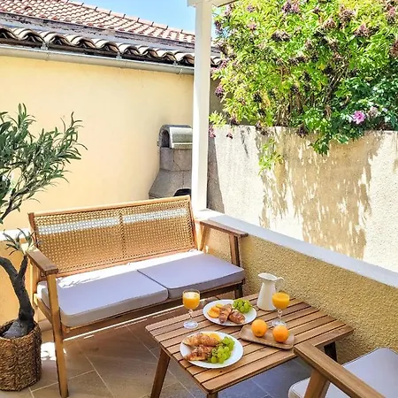 Studio Double Climatise Avec Terrasse - Proche Tram & Centre Montpellier Exterior photo