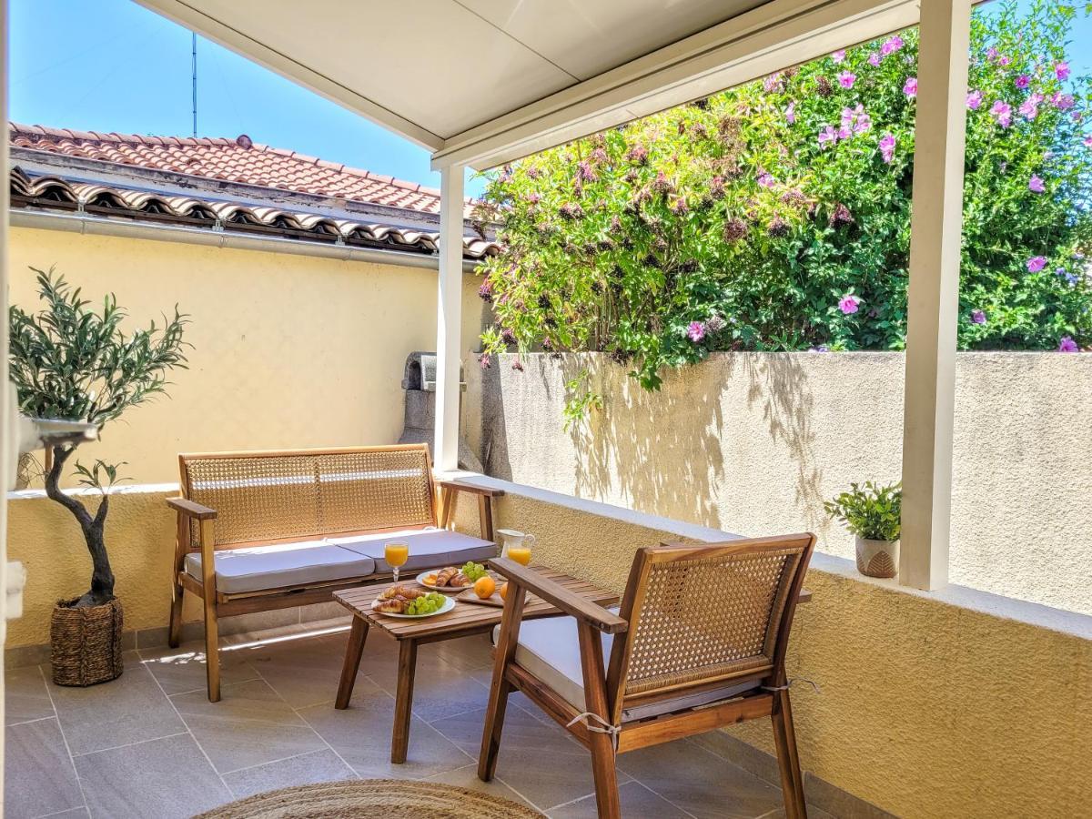 Apartment Double Climatise Avec Terrasse - Proche Tram & Centre *